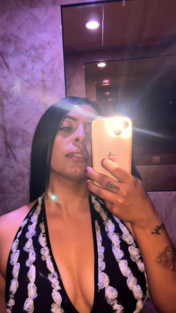 624182995: Chica busca chico en La Coruña