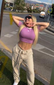 677832202: Chica busca chico en Córdoba