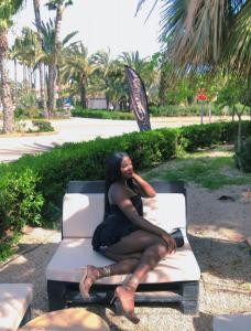 687304703: Transexual en Zaragoza