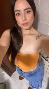 647163074: Chica busca chico en Málaga