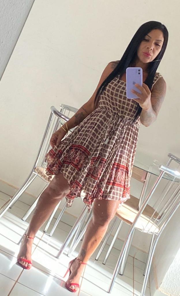 655230479: Chica busca chico en Sevilla