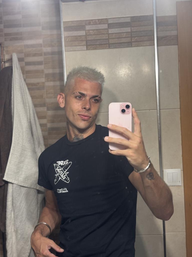 Chico busca chica en Alicante: 