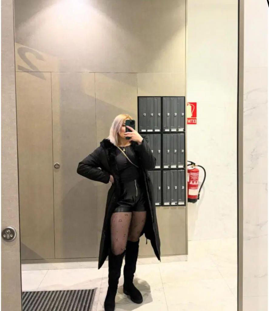 604230270: Chica busca chico en Pontevedra