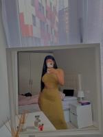 614057131: Chica busca chico en Barcelona