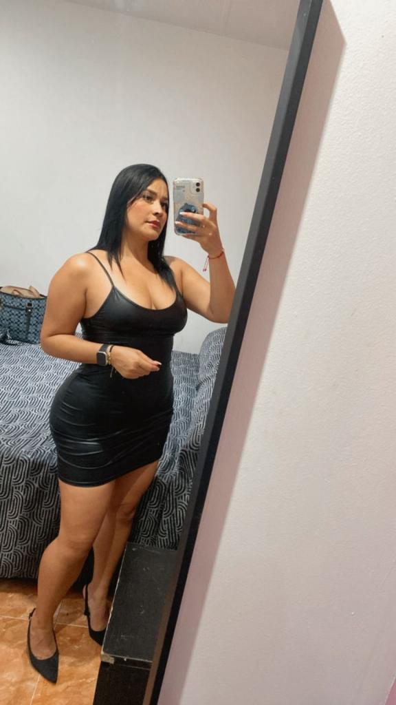 Chica busca chico en Almería: 