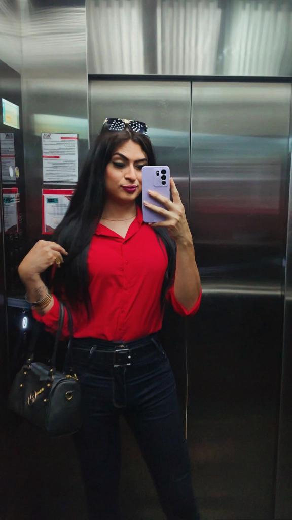 632887891: Transexual en Navarra