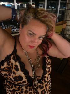 695463331: Chica busca chico en Pontevedra