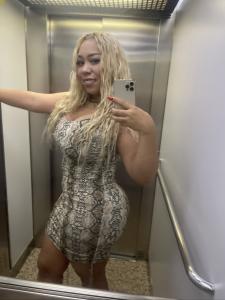 663657246: Chica busca chico en Valencia