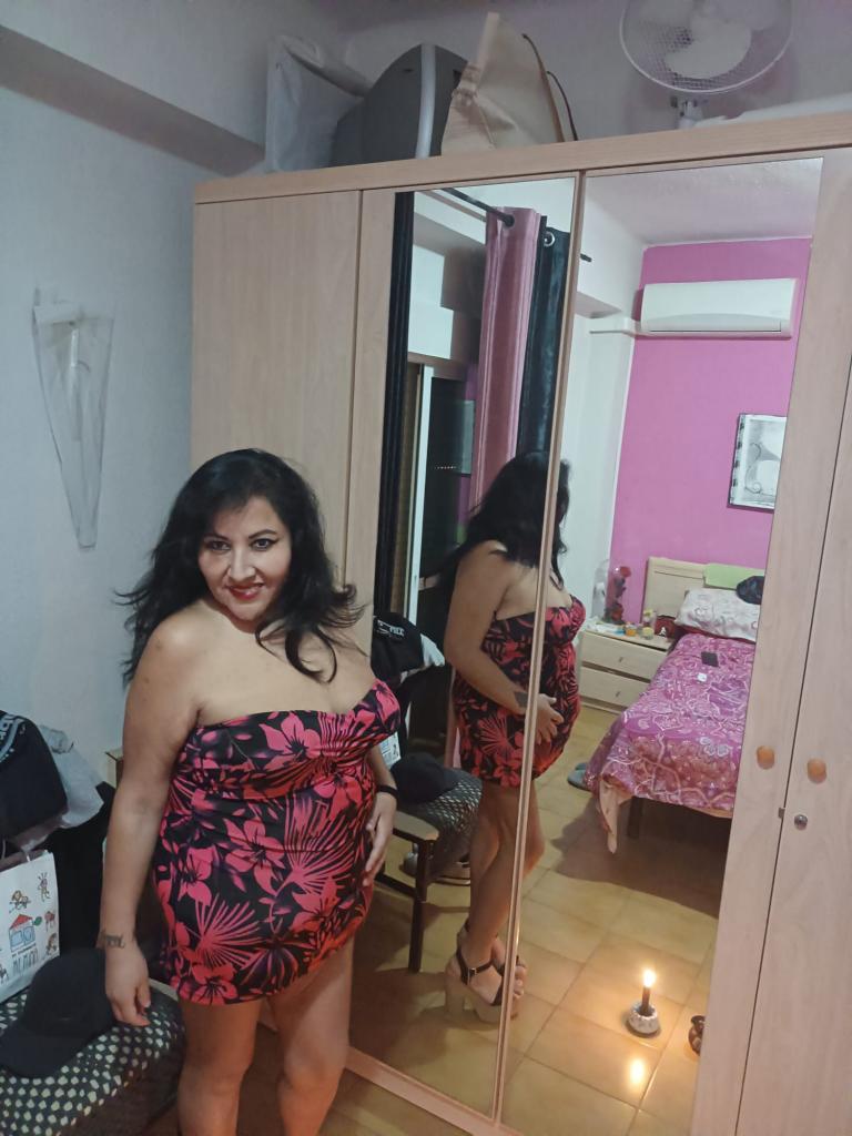 610983020: Chica busca chico en Almería