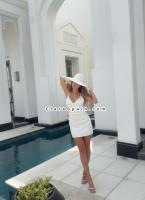 617116458: Chica busca chico en Barcelona