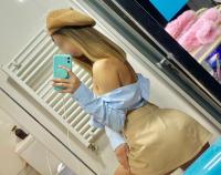 613845093: Chica busca chico en Barcelona