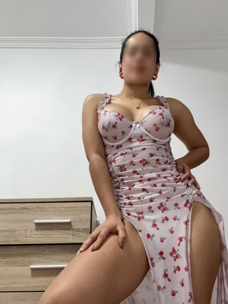 627043577: Chica busca chico en Madrid
