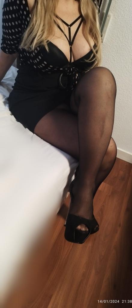 632227825: Chica busca chico en Lugo