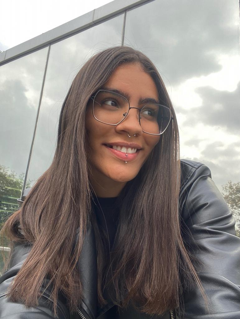 742001933: Chica busca chico en Zaragoza