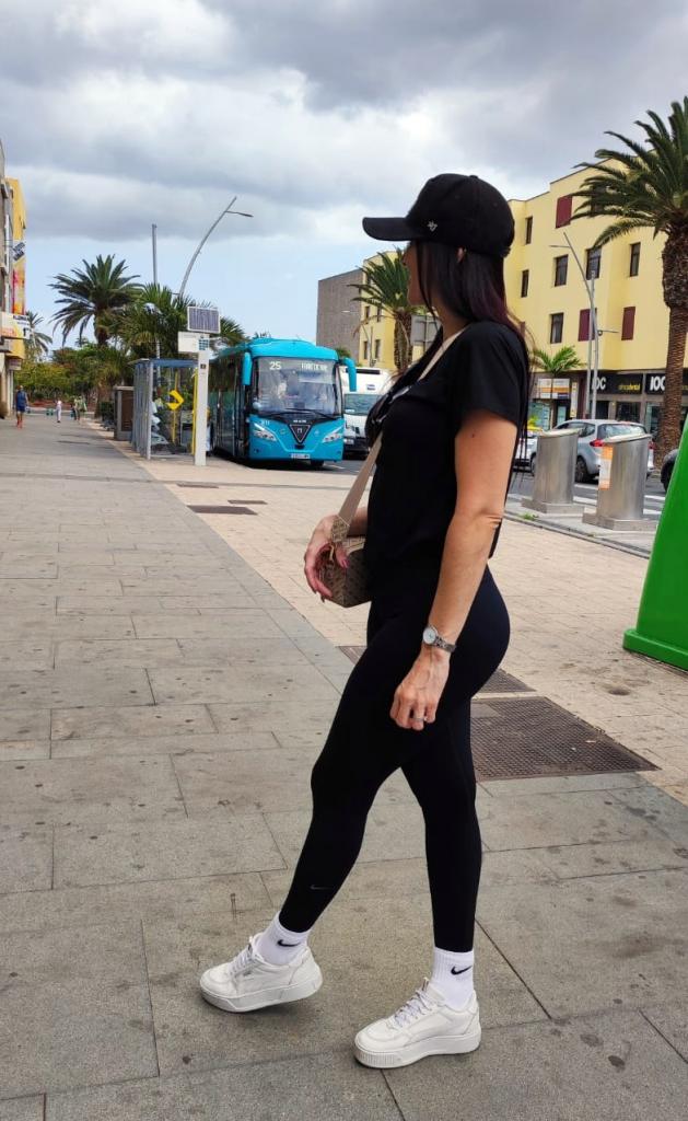 617745552: Chica busca chico en Las Palmas