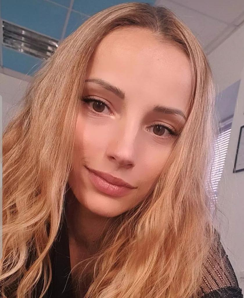 722697132: Chica busca chico en Barcelona