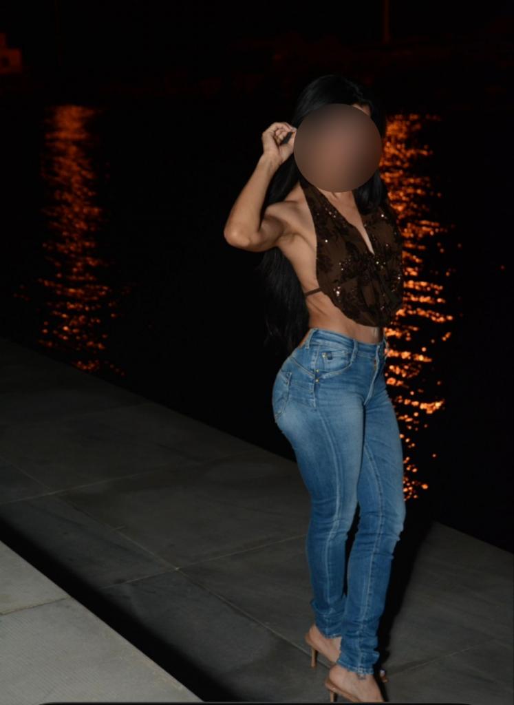 Chica busca chico en Granada: 