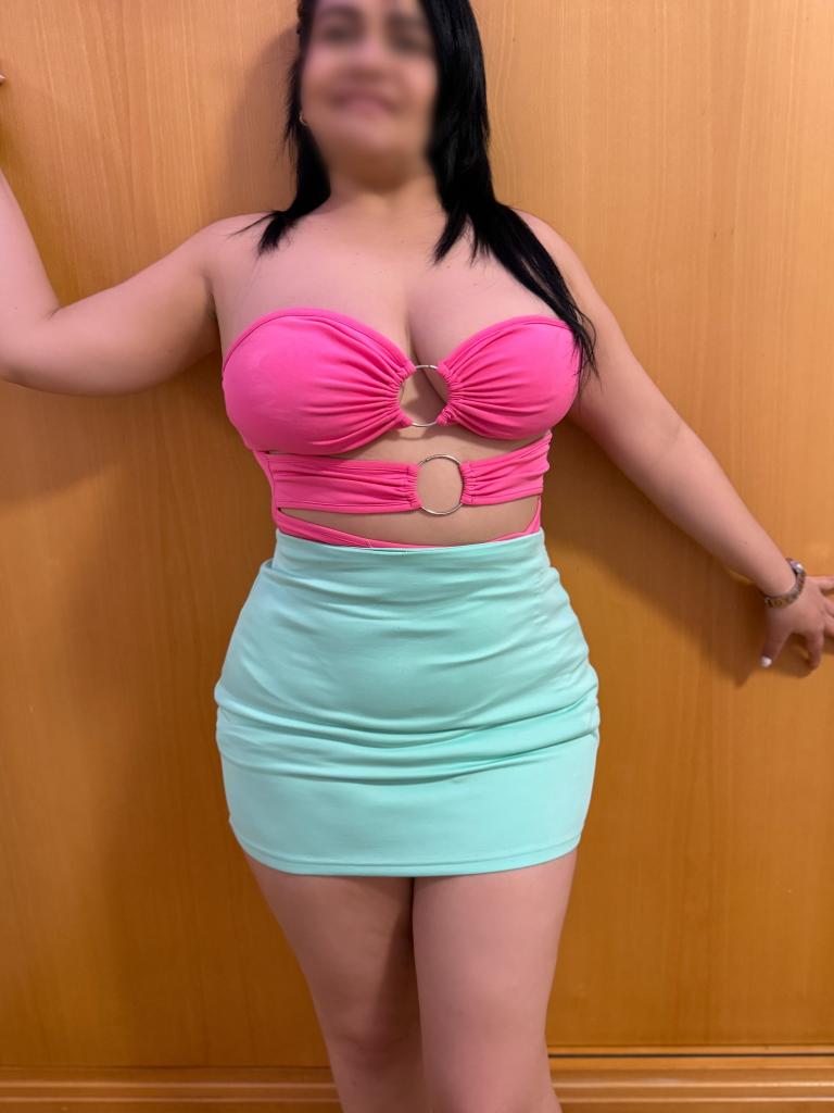 667401883: Chica busca chico en Pontevedra