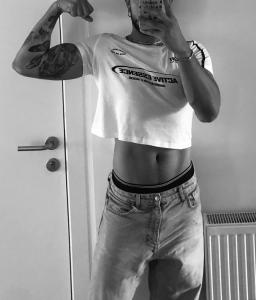 672044911: Chico busca chica en Guipúzcoa