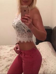 614919358: Chica busca chico en Málaga