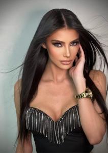 634390958: Chica busca chico en Barcelona