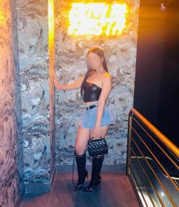 607384697: Chica busca chico en Mallorca