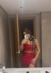 634315618: Chica busca chico en Barcelona