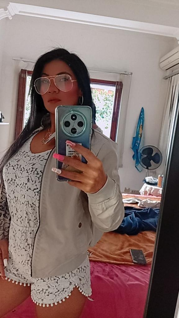 643048478: Chica busca chico en Zaragoza