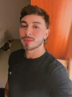 672044911: Chico busca chica en Guipúzcoa