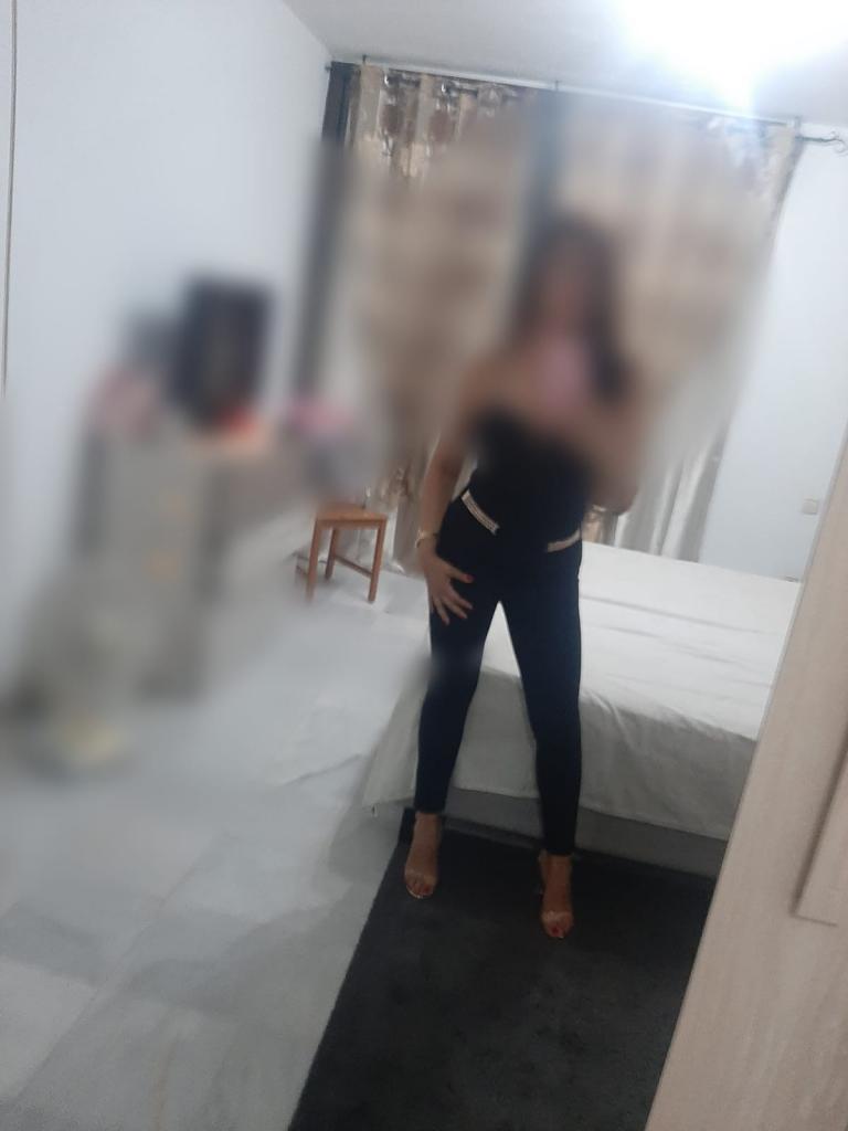 642646892: Chica busca chico en Almería