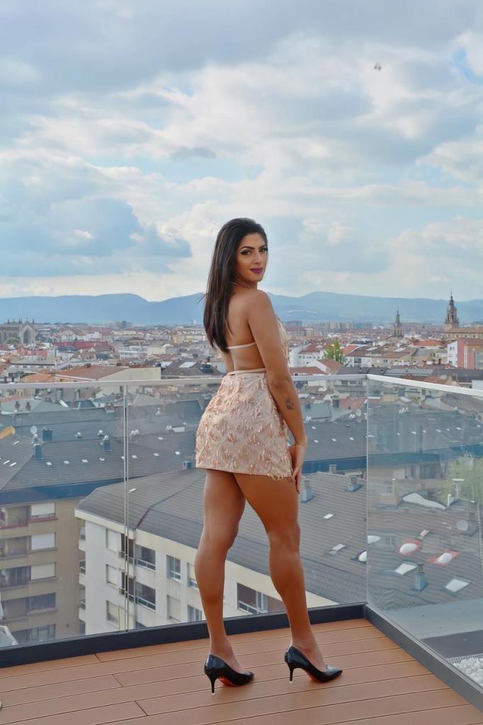 614563195: Transexual en Álava