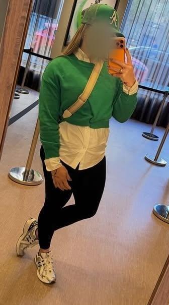 613433146: Chica busca chico en Sevilla