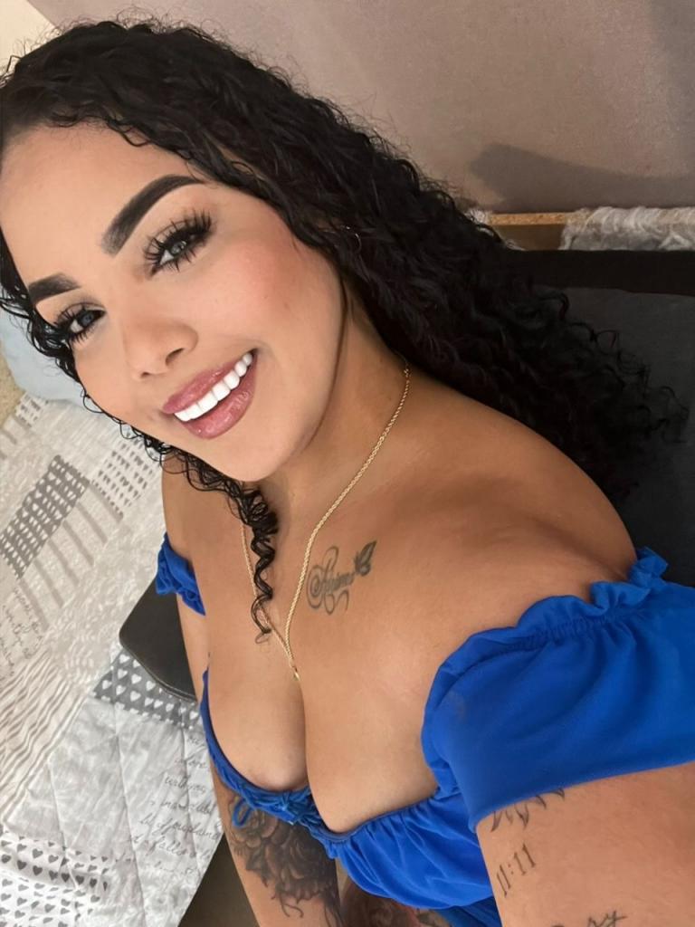 678671164: Chica busca chico en Granada