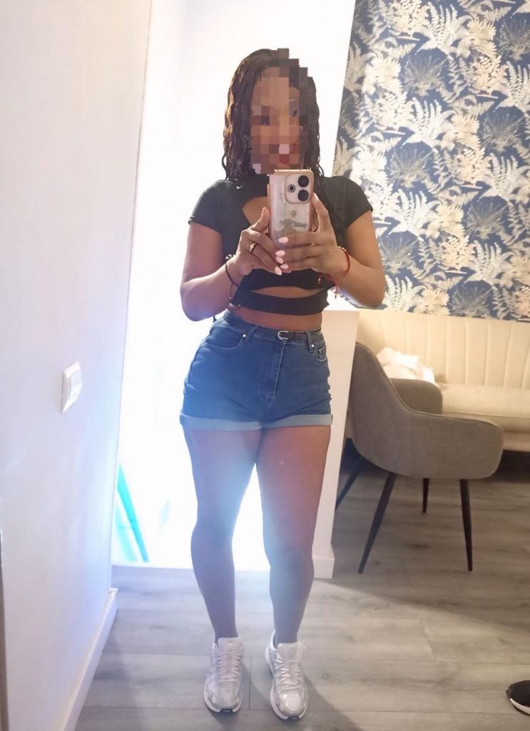 974563641: Chica busca chico en Huesca