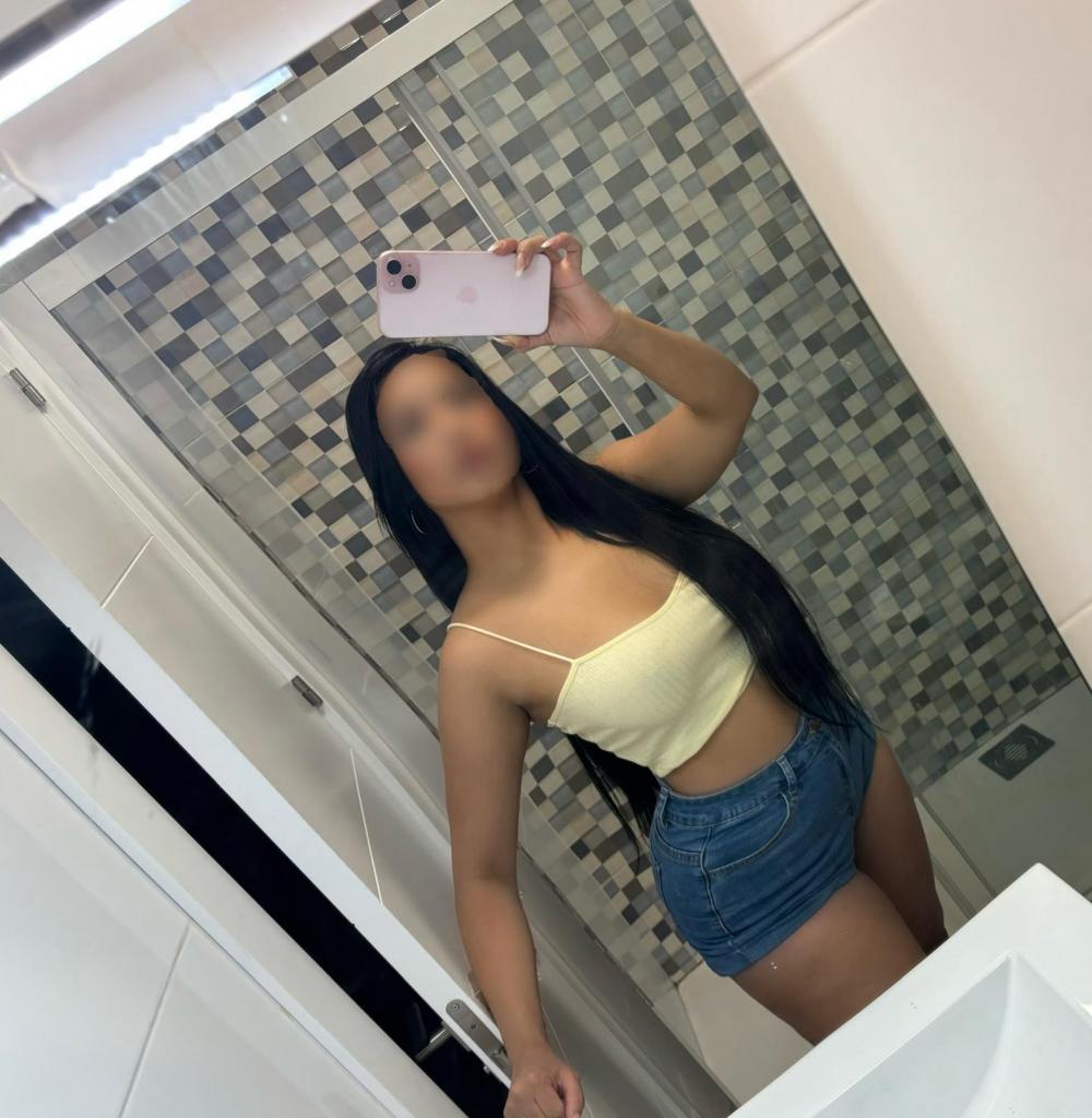 Chica busca chico en Sevilla: Chica busca chico