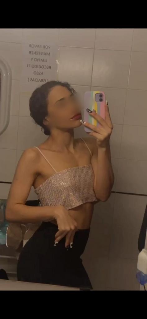 641709933: Chica busca chico en Alicante