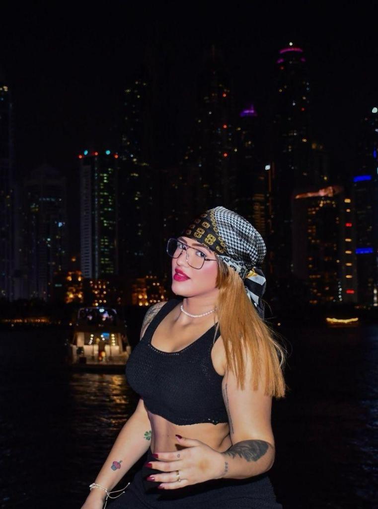 611343484: Chica busca chico en La Coruña