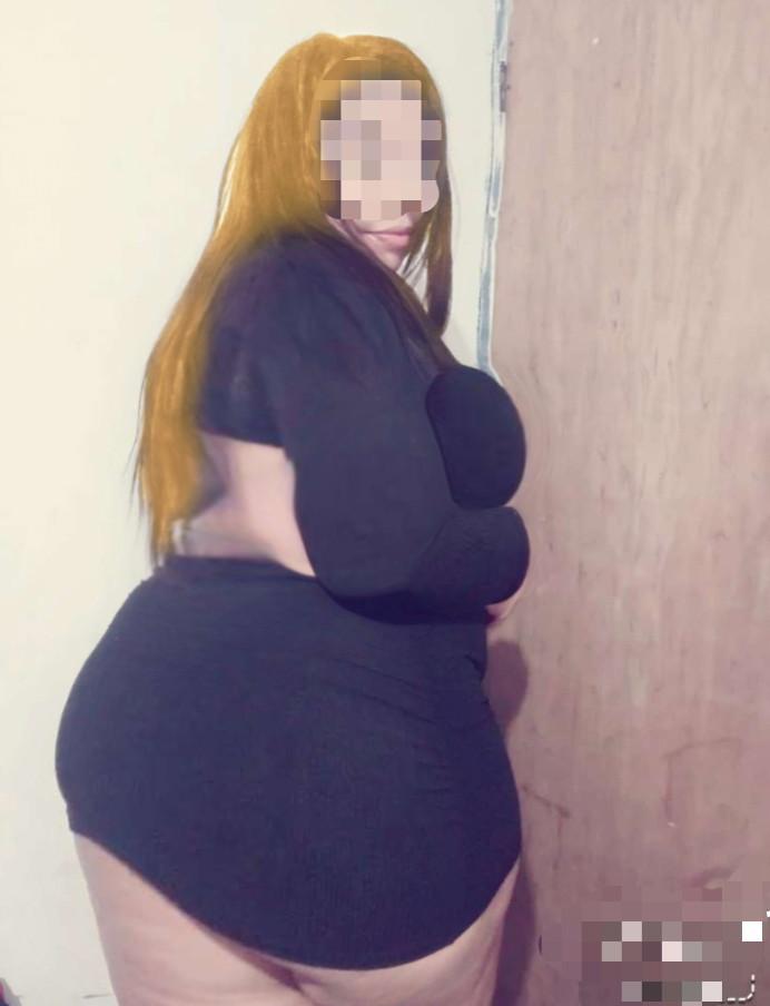 644688355: Chica busca chico en Granada