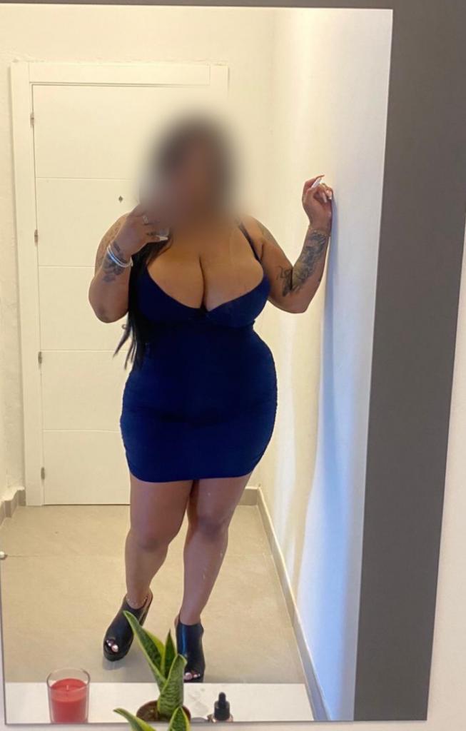 682057117: Chica busca chico en Barcelona