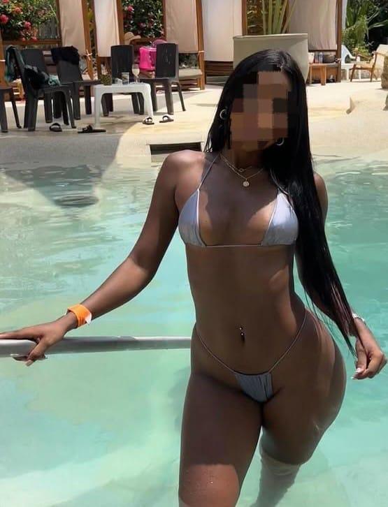 672572579: Chica busca chico en Huelva