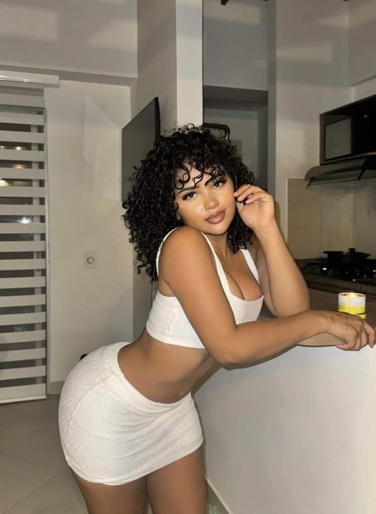 603258728: Chica busca chico en Zaragoza