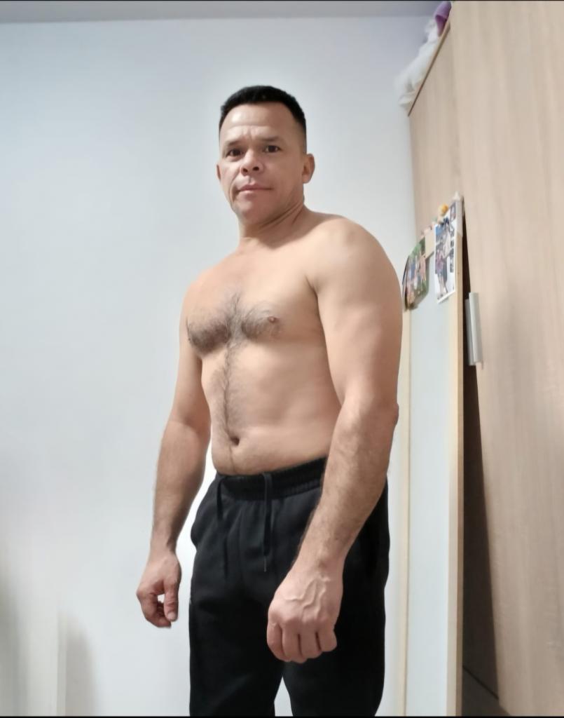 617516513: Chico busca chica en Valencia