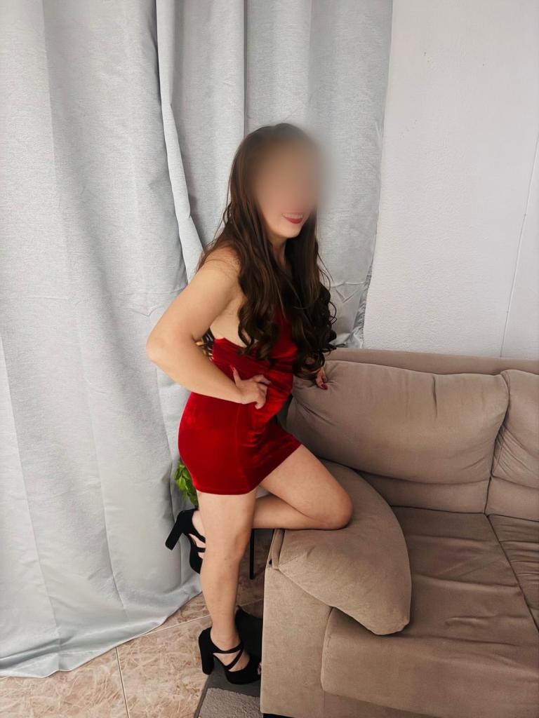 Chica busca chico en Almería: 