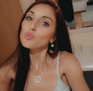 643189591: Chica busca chico en Zaragoza