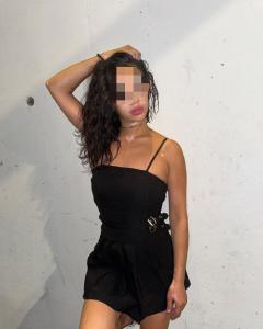 637050739: Chica busca chico en Barcelona