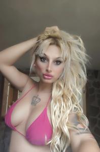 664595043: Chico busca chica en Barcelona