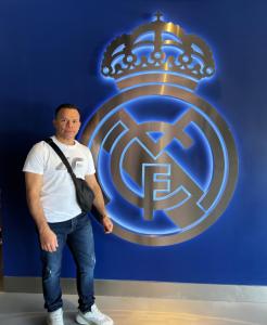 617516513: Chico busca chica en Valencia