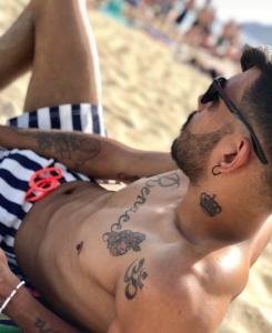 613451408: Chico busca chica en Barcelona