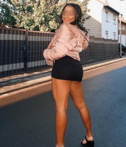 632935827: Chica busca chico en Burgos