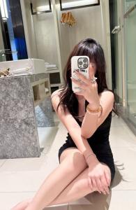 688001824: Chica busca chico en Barcelona